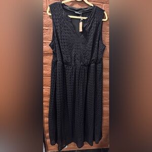 Elegant Black Sleeveless Dress